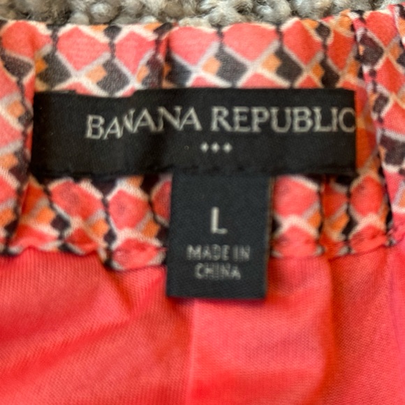 Banana Republic Long Pleated Salmon Skirt w/ Black/White Pattern L - Picture 7 of 8
